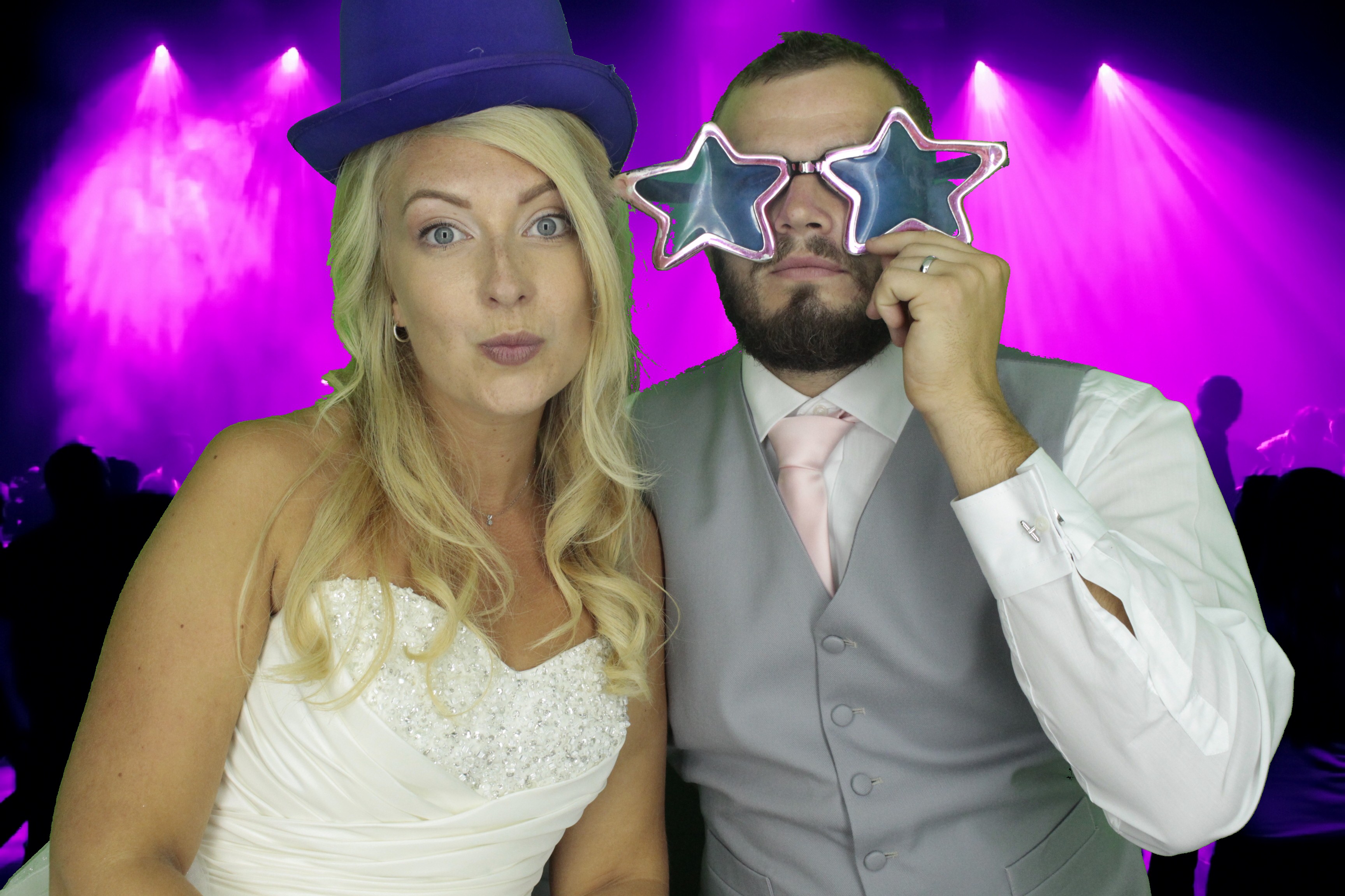 Nikki & Simon | View more photos from the event at gallery.myphotoboothexperience.co.uk/u/MyPhotoBoothExperienceLtd/Nikki-Simon